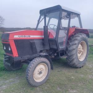 Prodajem traktor Ursus 902b