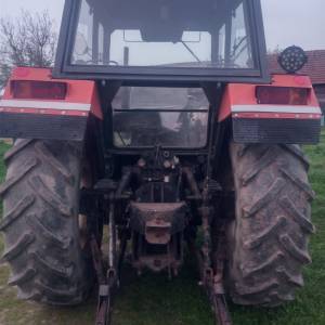Prodajem traktor Ursus 902b