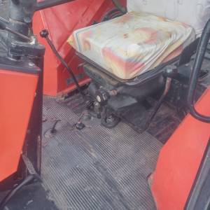 Prodajem traktor Ursus 902b