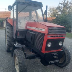 Prodajem traktor Ursus 902b