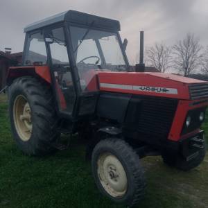 Prodajem traktor Ursus 902b