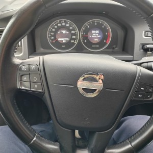 Prodajem Volvo s60 u super stanju!!!