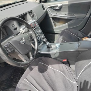 Prodajem Volvo s60 u super stanju!!!