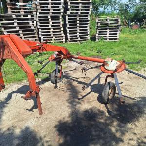 Razbacivač DEUTZ FAHR 3m