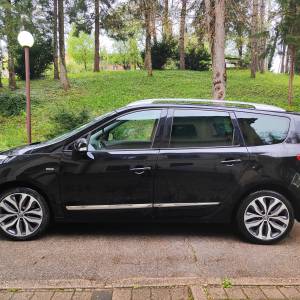 Renault Grand Scenic BOSE 130 ks