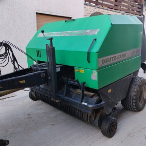 Rolo balirka Deutz Fahr MP 130