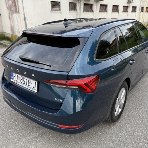 Škoda Octavia 2.0 TDI DSG *4x4* 2022. Godina 150 ks.. Top stanje.