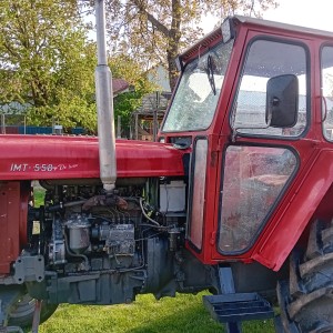 Traktor imt