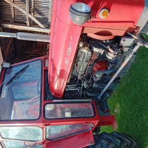 Traktor imt