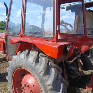 Traktor ZETOR