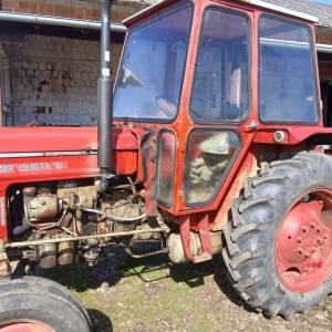 Traktor ZETOR