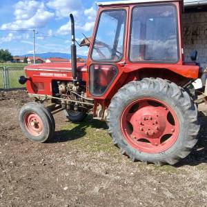 Traktor ZETOR