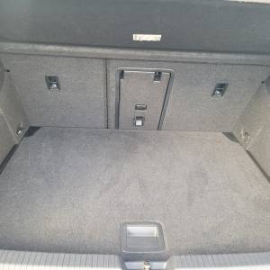 VW Golf 8 Life 1,0 eTSI DSG automatik,ALU,ACC,LANE,LED,hybrid,kamera..