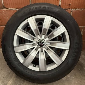 VW SET ČELIČNIH 5X112 17" GUME PIRELLI 215/65R17 / 4 KOMADA