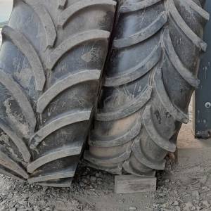 710/70r42 i 600/70r28