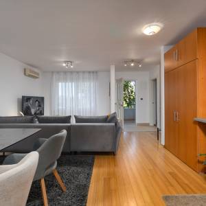 Apartman Terra Magica Deluxe sa parkingom, terasom i pogledom na more