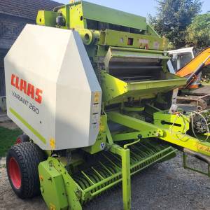 Balirka Claas variant 260 (broj mob:0917646894)