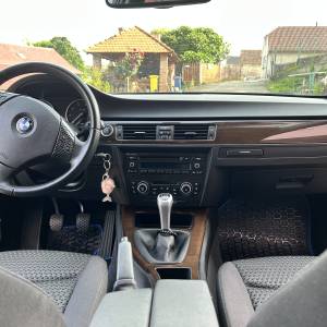 BMW 318i,EDITION oprema,samo 130tkm