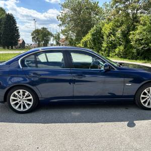 BMW 318i,EDITION oprema,samo 130tkm