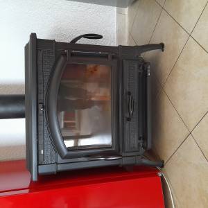Kamin od lijevanog željeza
