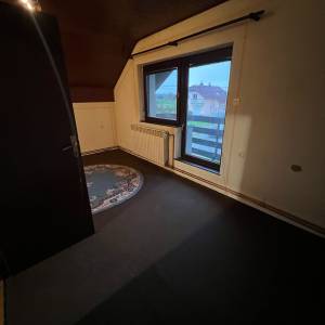 PRODAJA KUĆE U PETRIJEVCIMA, 230M2