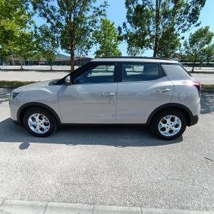Prodajem KGM(sangyong) TIVOLI