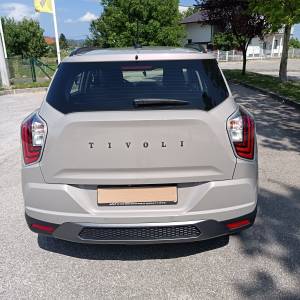 Prodajem KGM(sangyong) TIVOLI