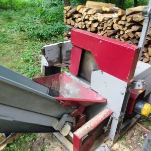 Cirkular sa trakom BGU PROFIcut704z