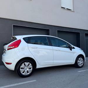 FORD FIESTA 1.4TDCI //137tkm//prvi vlasnik//HR auto//klima//odliičan//