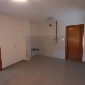 Prodaje se obiteljska kuća u Županji