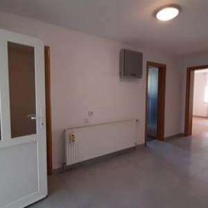 Prodaje se obiteljska kuća u Županji