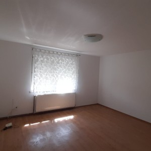 Prodaje se obiteljska kuća u Županji