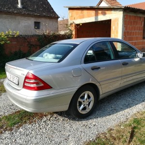 Mercedes-benz C200 cdi classic u odličnom stanju