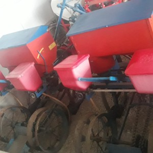 Sijačica za kukuruz mehanička OLT 4 reda