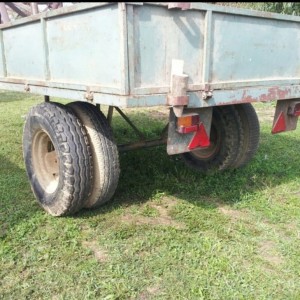 Prikolica za traktor