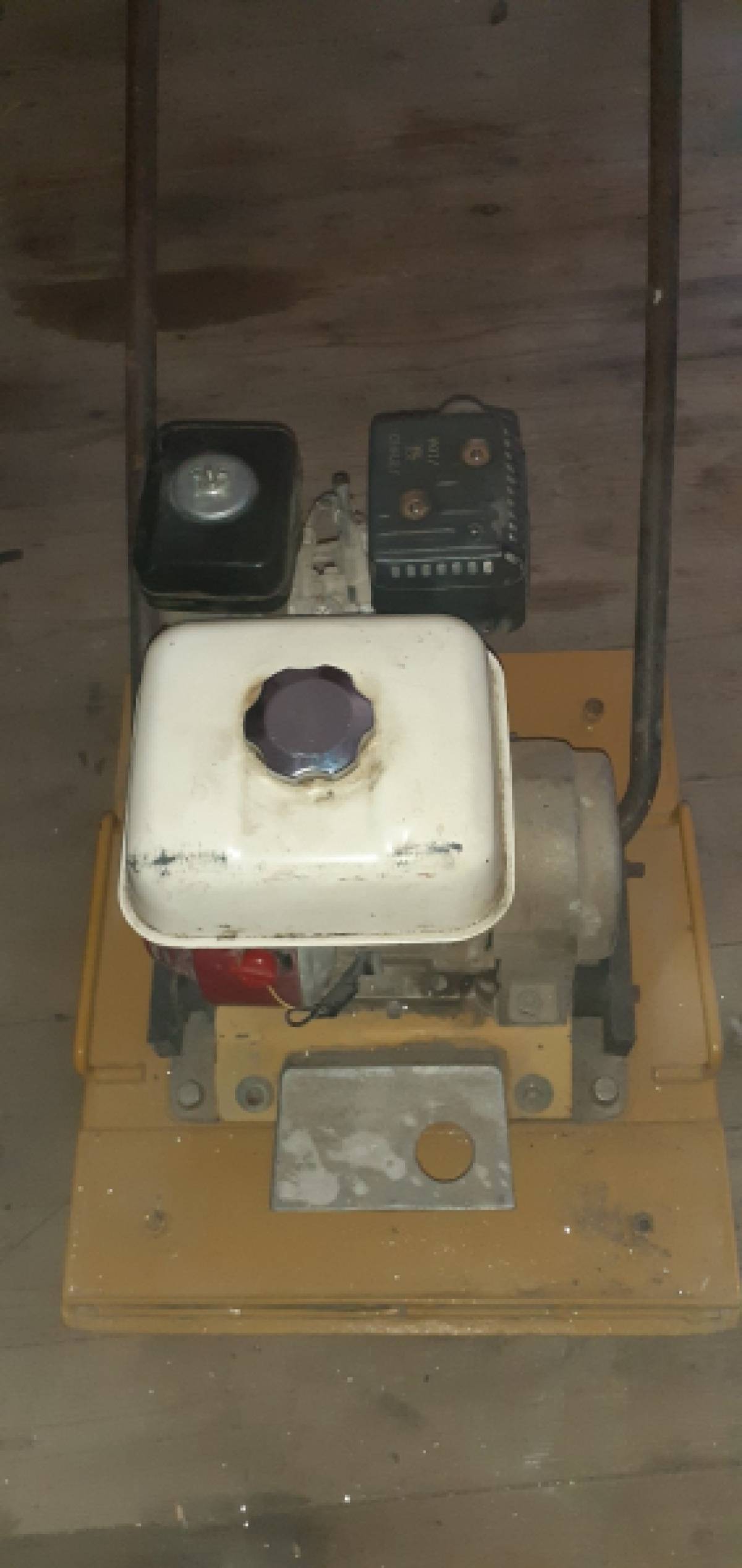 VIBRO PLOČA WACKER 85 KG HONDA 00385 95 821 2456