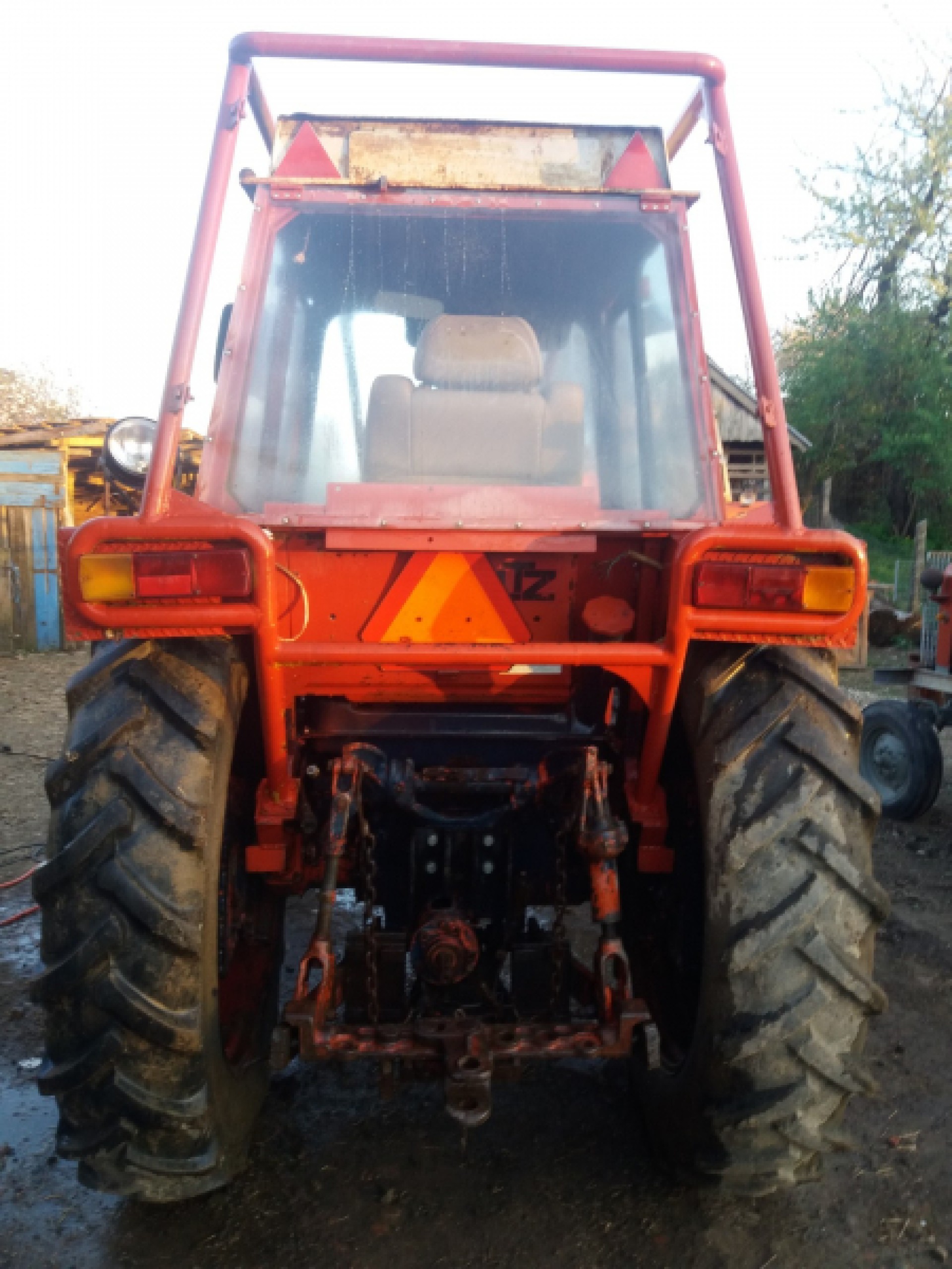 Traktor LTZ 55a