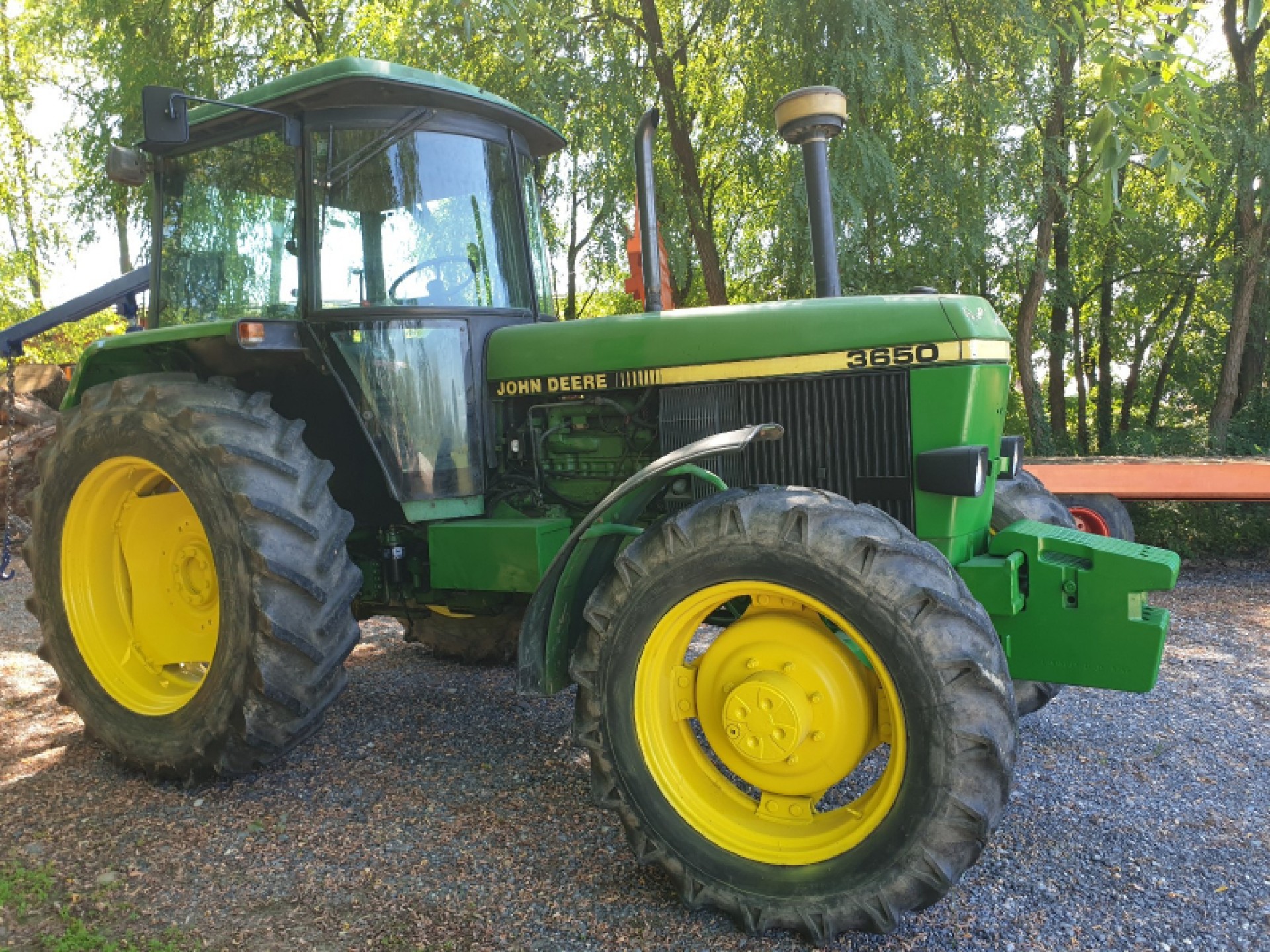 Traktor John Deere 3650