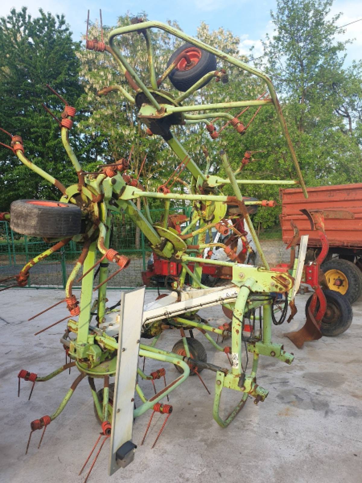 Razbacivac sijena Claas Volto 770 AKCIJA
