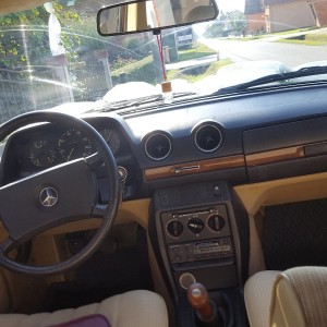Prodajem Mercedes 123 240D