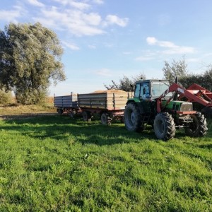 Deutz fahr 4.51 sa prednjim utovarivačem, moguca zamjena