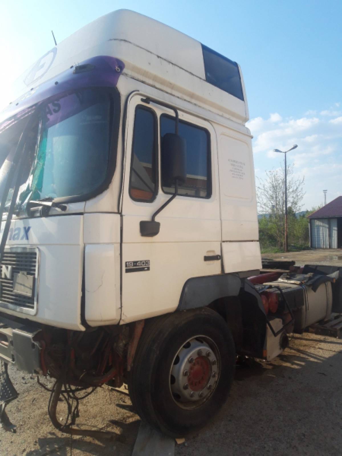 MAN 19403  ZA DJELOVE UREDAN MOTOR,MJENJAČ,DIFERENCIJAL