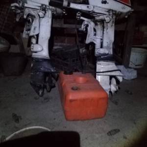 Johnson 6ks, 2 komada