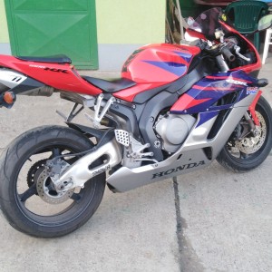 HONDA CBR 1000RR