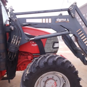 traktor mc cormik cx 105