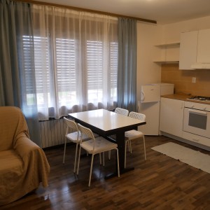 DVOSOBNI STAN u kući IZNAJMLJUJE SE U KOPRIVNICI