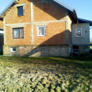 KUCA U VARDARCU 636 m2