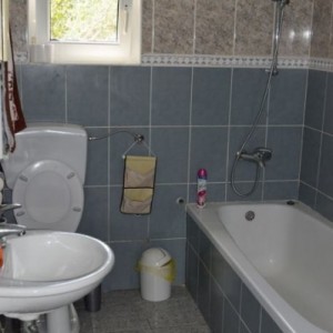 prodajem stan na otoku Murteru - ribarsko turističko naselje Jezera