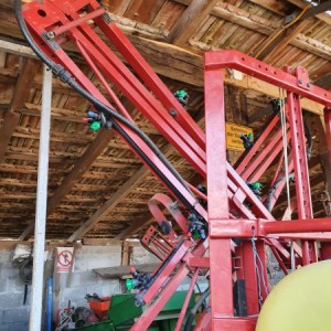 Traktorska prskalica Hardi 600 L