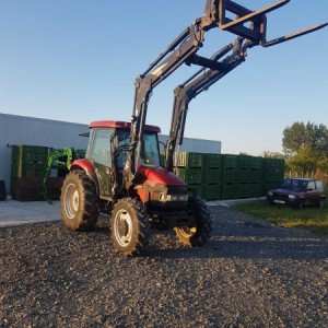 Prednji utovarivac za case JX ili nevholand td